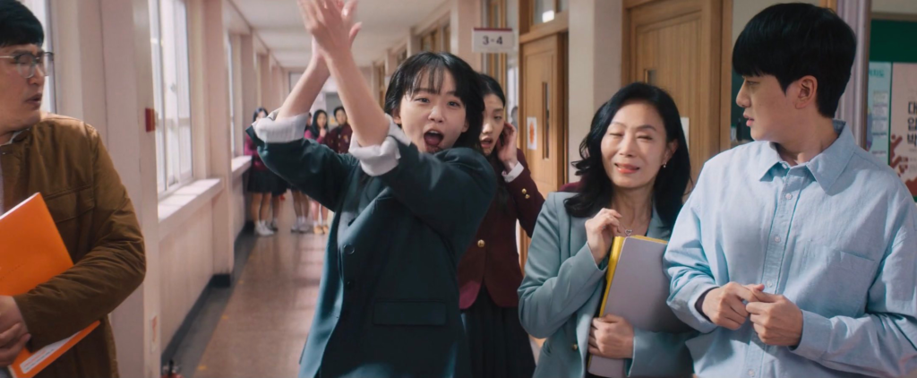 Review Teach You A Lesson tập 1-2: Na Hwa Jin trừng trị con trai chính trị gia, giải cứu nạn nhân bạo lực học đường