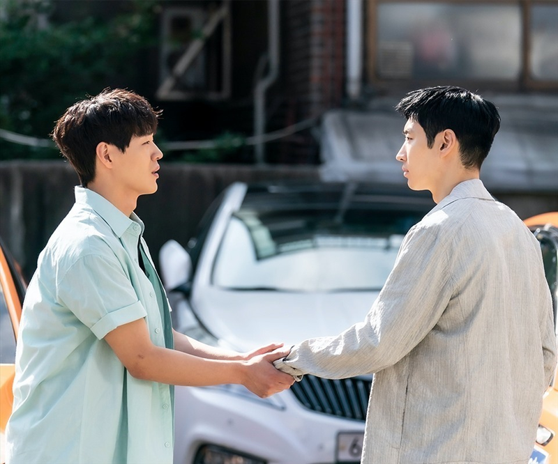 Phim Taxi Driver 3 tập 15: Mối Đe Dọa Cá Nhân và Sự Phản Công Từ Bên Trong