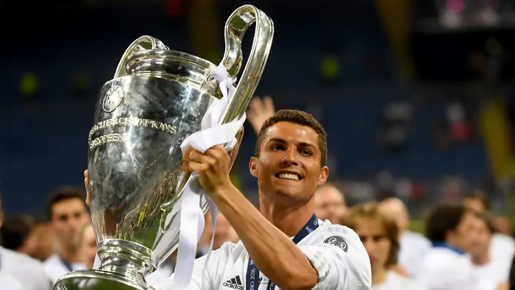 [Cập nhập 11.2025] Các giải thưởng mà Cristiano Ronaldo giành được: Kỷ lục, danh hiệu & vinh danh