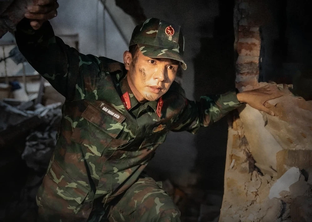 Phim Không giới hạn tập 30: Sự thật về người đứng đầu, đòn phản công tuyệt vọng